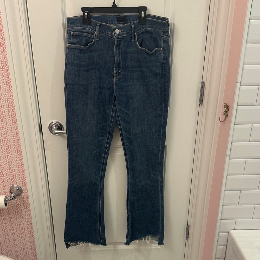 MOTHER Jeans The Runaway Step Fray in wash Keeping Love Alive 32